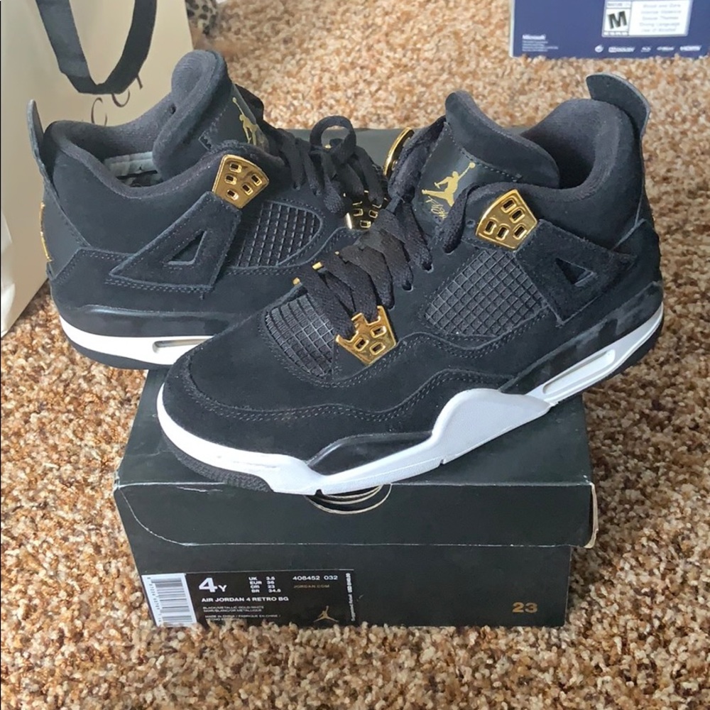 Jordan 4 Black/White/Gold